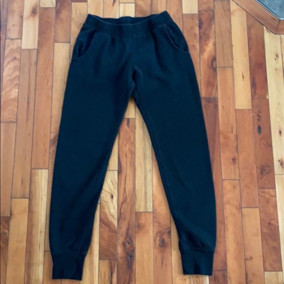 Black Basic Comfy Joggers - Picture 1 of 2
